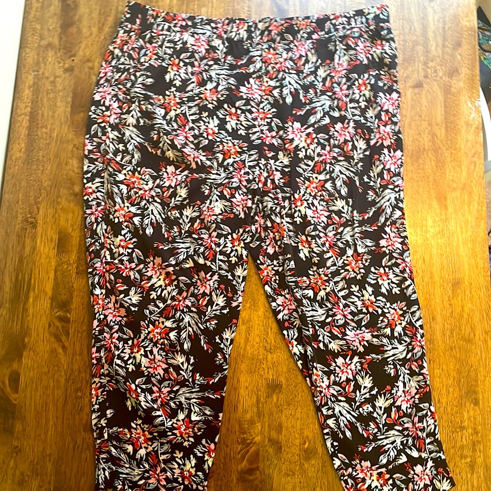 Jessica Simpson Floral Pant size XXL